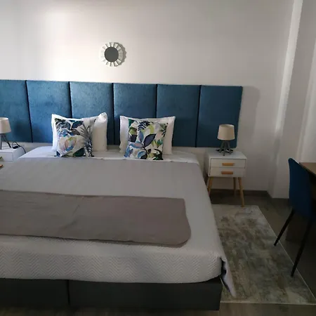 Garden House - Quartos Duplos Com Wc Privativo Homestay *