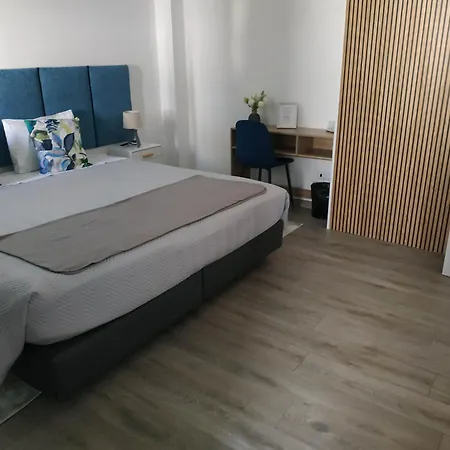 Homestay Garden House - Quartos Duplos Com Wc Privativo