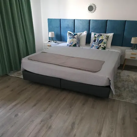 Homestay Garden House - Quartos Duplos Com Wc Privativo