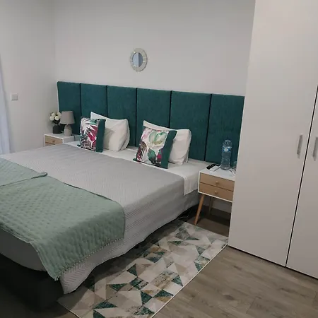 Homestay Garden House - Quartos Duplos Com Wc Privativo